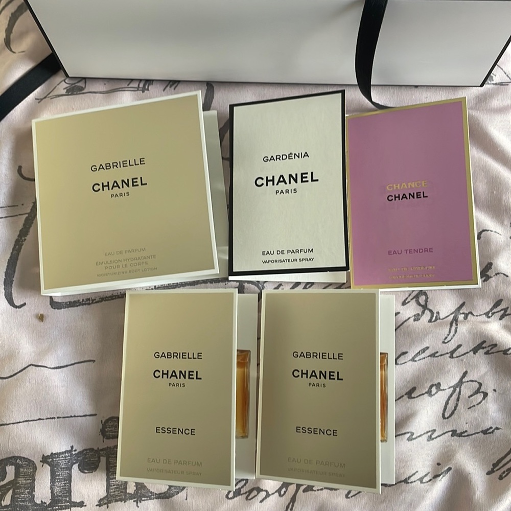 Chanel samplers